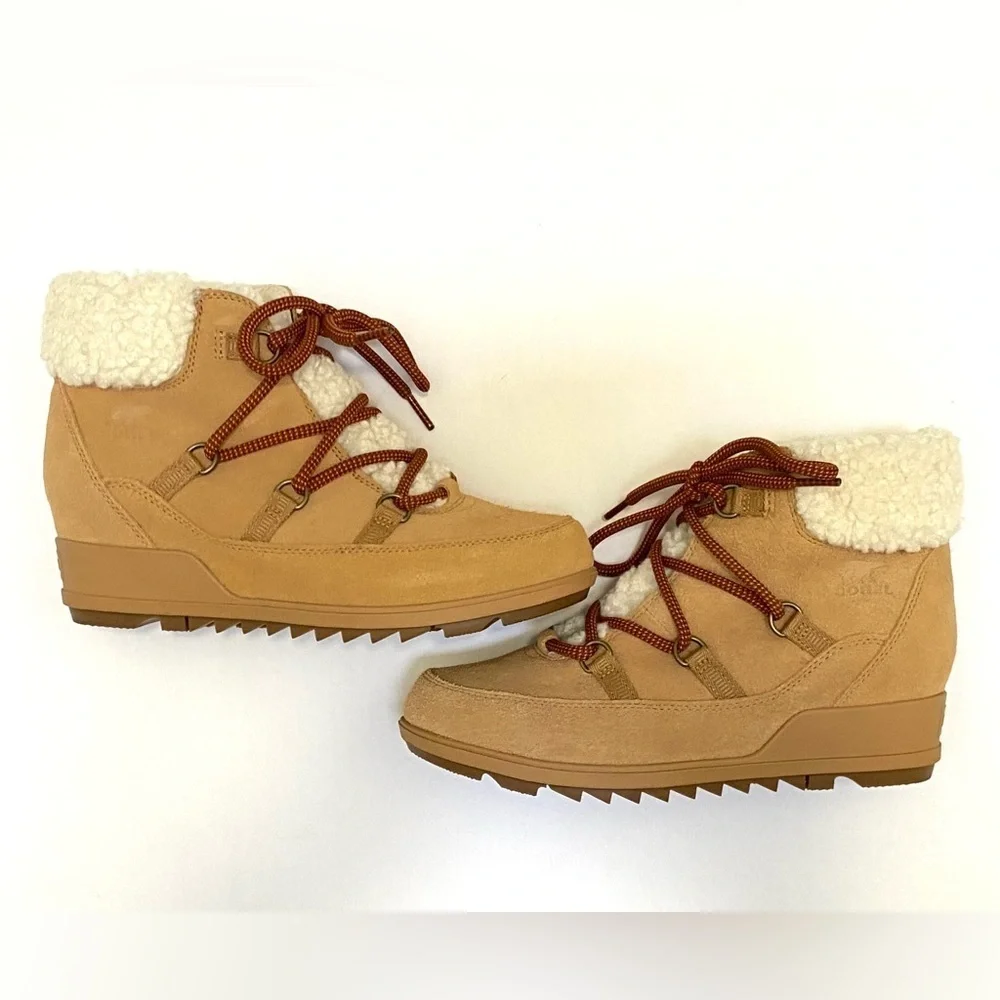 Sorel Evie Cozy Lace Boots in Tawny Buff Suede 9.5